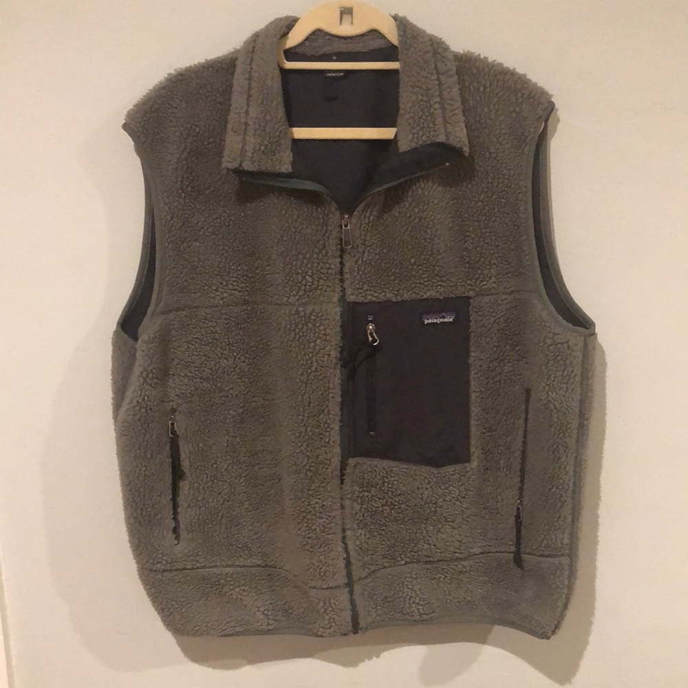 Patagonia Vest in Dark Olive Green Men’s XL